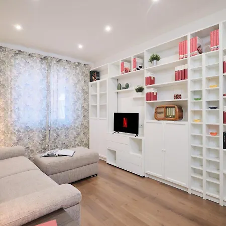 Colosseo A 15 Minuti - Elegante In Centro Apartman