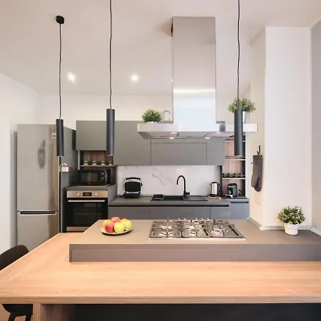 Apartment Colosseo A 15 Minuti - Elegante In Centro