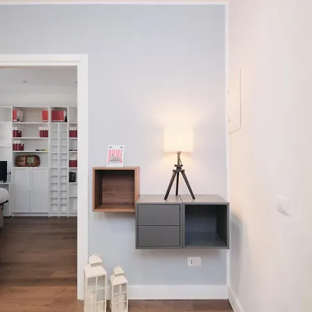 Colosseo A 15 Minuti - Elegante In Centro Apartment *