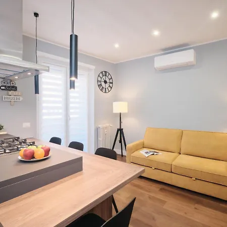 Colosseo A 15 Minuti - Elegante In Centro Apartment Rome